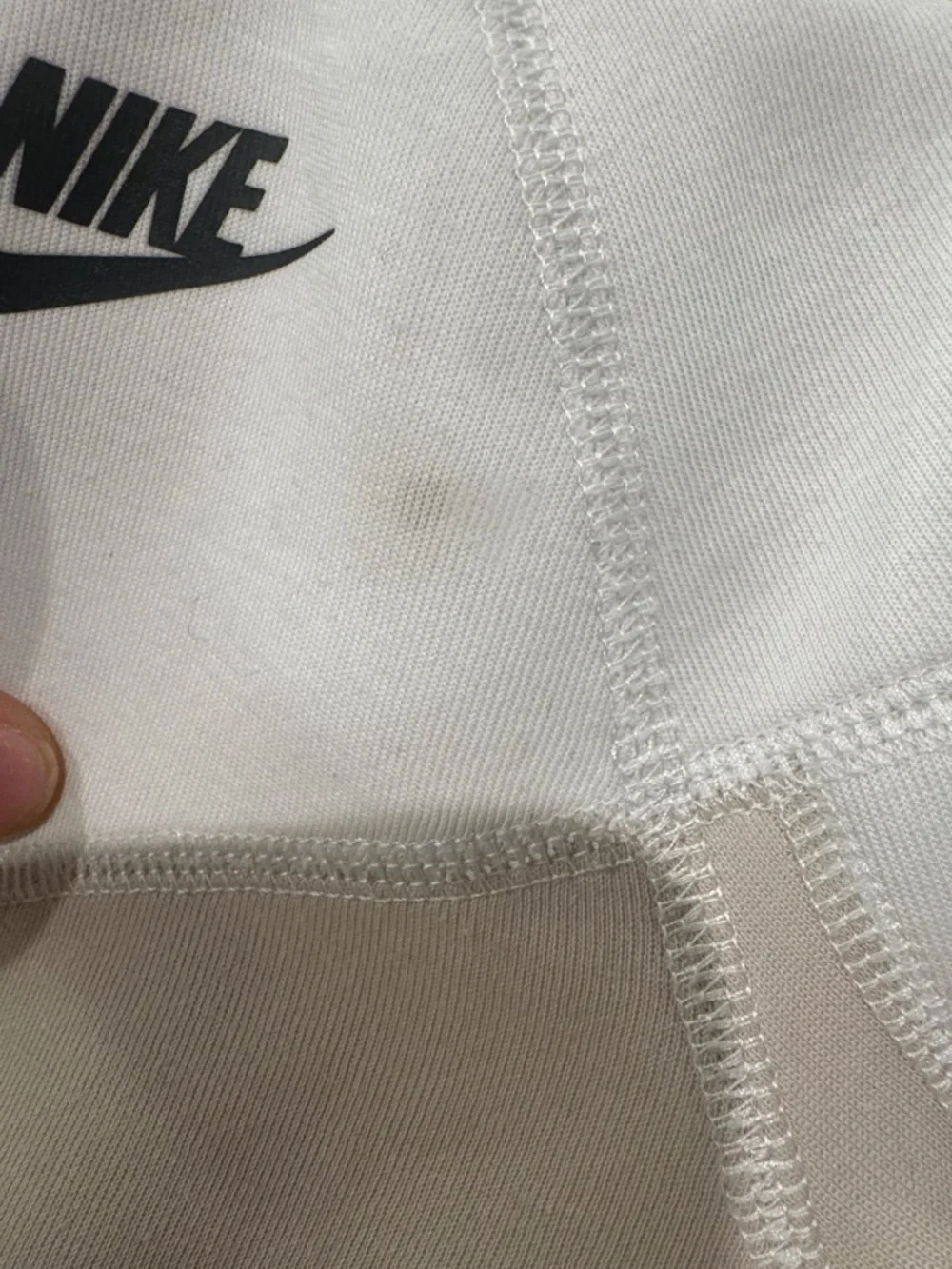 Nike Beige and White Toddlers' Hoodie & Joggers Set 2-3 yrs - Picture 5 of 7